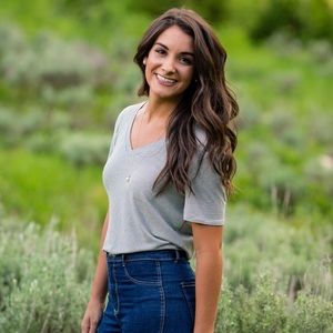 Meet your Posher, Leah